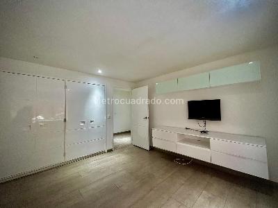 Apartamento de 4 alcobas en venta en Los Rosales, Bogotá, 214 m² · foto 10 de 20
