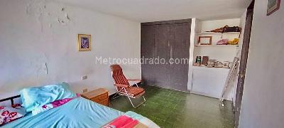 Casa de 3 alcobas en venta en Bosques De Santa Helena, Ibagué, 289 m² · foto 15 de 17