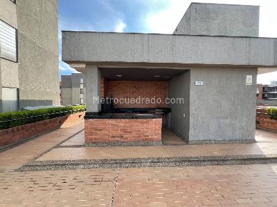 Apartamento en venta en Centro, Mosquera · foto 2 de 8