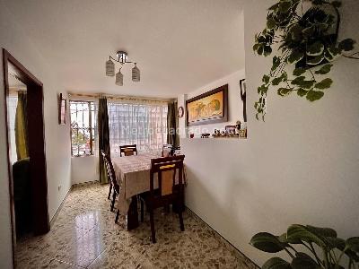 Casa de 5 alcobas en venta en Alfonso Lopez, Bogotá, 72 m² · foto 8 de 18