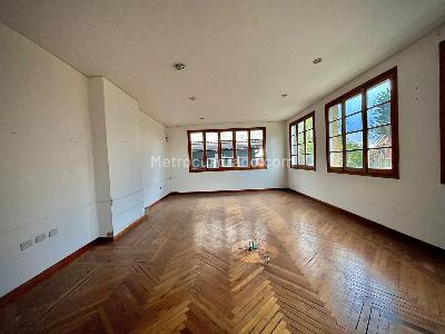 Casa de 5 alcobas en venta en Pardo Rubio, Bogotá, 471 m² · foto 4 de 19