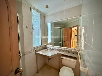 Apartamento de 3 alcobas en venta en Lagos Del Peñon, Girardot, 321 m² · foto 17 de 19