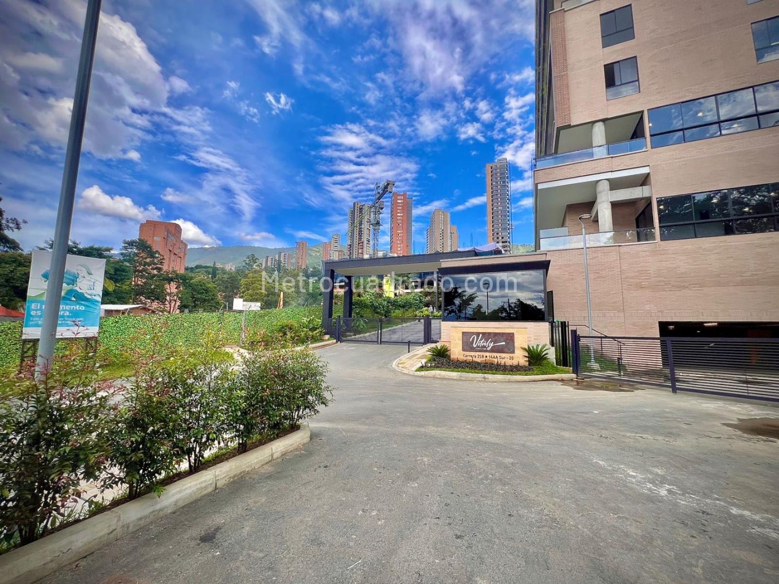 Apartamento de 1 habitación en arriendo en El Poblado, Medellín — imagen 1 de 20