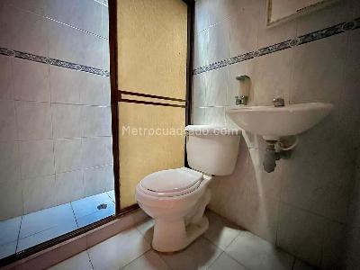 Casa de 3 alcobas en venta en Brisas De Girardot, Girardot, 72 m² · foto 6 de 18