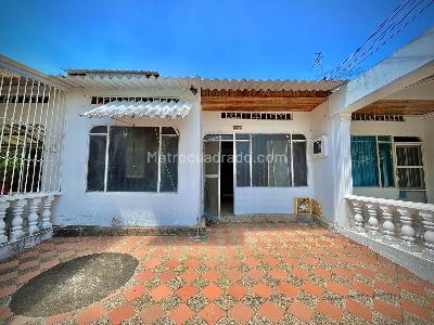 Casa de 3 alcobas en venta en Brisas De Girardot, Girardot, 72 m² · foto 17 de 18
