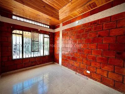 Casa de 3 alcobas en venta en Brisas De Girardot, Girardot, 72 m² · foto 4 de 18