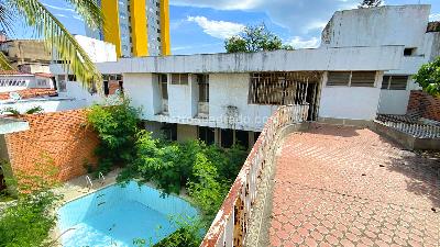 Casa de 5 alcobas en venta en Los Caobos, Cúcuta, 600 m² · foto 3 de 20