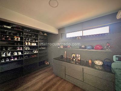 Casa de 5 alcobas en venta en Los Colores, Medellín, 650 m² · foto 13 de 20