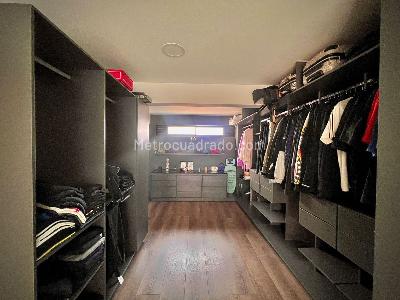 Casa de 5 alcobas en venta en Los Colores, Medellín, 650 m² · foto 15 de 20