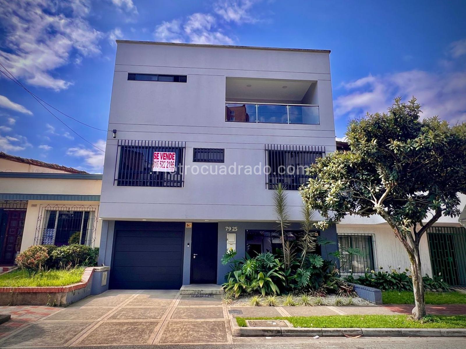 Casa de 5 habitaciones en venta en Los Colores, Medellín — imagen 1 de 20