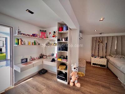 Casa de 5 alcobas en venta en Los Colores, Medellín, 650 m² · foto 8 de 20