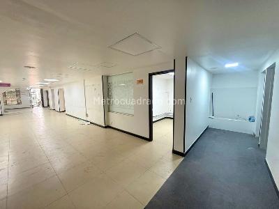 Casa de 5 alcobas en venta en La Soledad Teusaquillo, Bogotá, 316 m² · foto 19 de 20