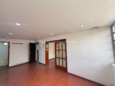 Casa de 5 alcobas en venta en La Soledad Teusaquillo, Bogotá, 316 m² · foto 9 de 20
