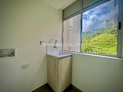 Apartamento de 2 alcobas en venta en Edificio Bianco, Sabaneta, 79 m² · foto 18 de 19