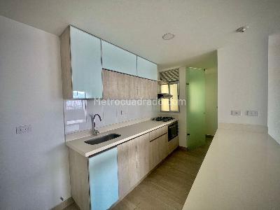 Apartamento de 2 alcobas en venta en Edificio Bianco, Sabaneta, 79 m² · foto 5 de 19