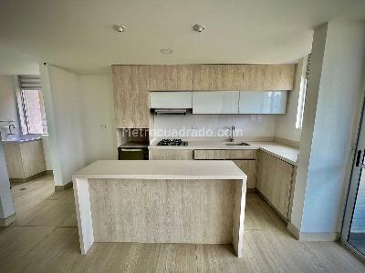 Apartamento de 2 alcobas en venta en Edificio Bianco, Sabaneta, 80 m² · foto 12 de 13