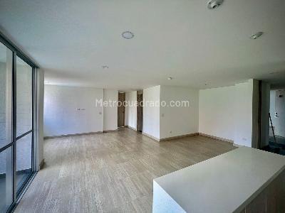 Apartamento de 2 alcobas en venta en Edificio Bianco, Sabaneta, 80 m² · foto 6 de 13