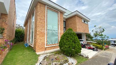 Casa de 5 alcobas en venta en Condominio Ruitoque, Floridablanca, 490 m² · foto 2 de 19