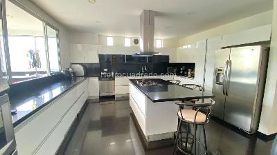 Casa de 5 alcobas en venta en Condominio Ruitoque, Floridablanca, 490 m² · foto 8 de 19