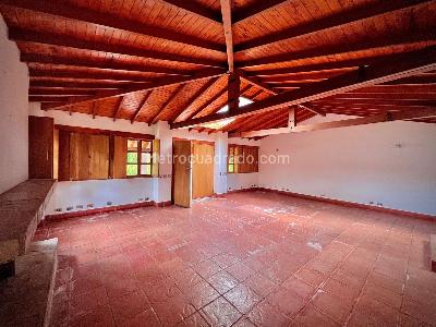 Casa de 5 alcobas en venta en Casa Campestre Vereda Cabeceras, Rionegro, 368 m² · foto 16 de 20