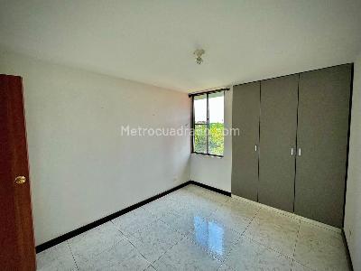 Apartamento en venta en La Flora, Cali · foto 8 de 16
