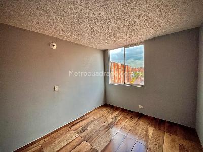 Apartamento de 3 alcobas en venta en Conjunto Residencial Sauco, Soacha, 52 m² · foto 10 de 13