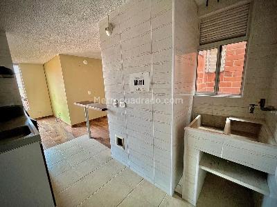 Apartamento de 3 alcobas en venta en Conjunto Residencial Sauco, Soacha, 52 m² · foto 3 de 13