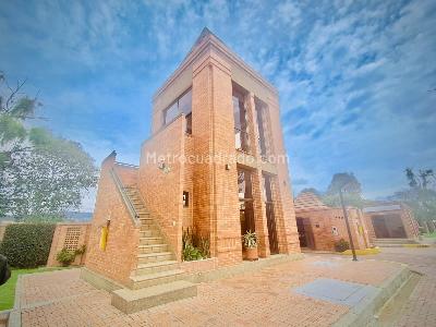 $1.156.000.000 en Conjunto Residencial Santa Bibiana Ii