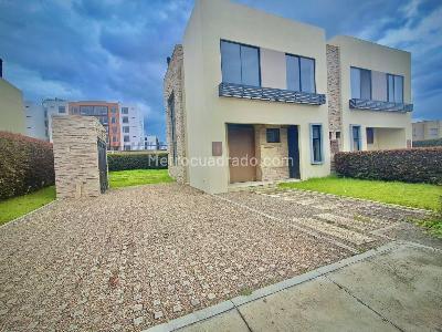 Casa de 3 alcobas en venta en Cajica, Cajicá, 139 m² · foto 1 de 19