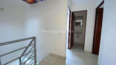 Apartamento de 3 alcobas en venta en Comuneros, Bucaramanga, 70 m² · foto 8 de 13