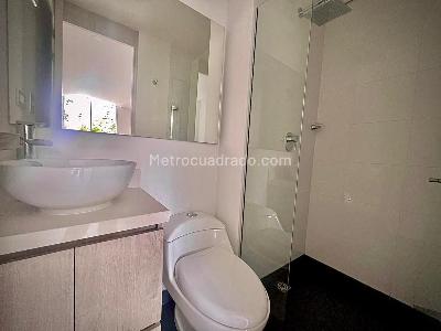 Apartamento de 2 alcobas en venta en Edificio Bianco, Sabaneta, 78 m² · foto 6 de 15