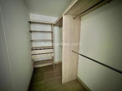 Apartamento de 2 alcobas en venta en Edificio Bianco, Sabaneta, 85 m² · foto 11 de 16