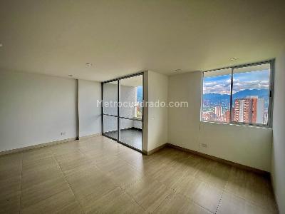 Apartamento de 2 alcobas en venta en Edificio Bianco, Sabaneta, 85 m² · foto 13 de 16