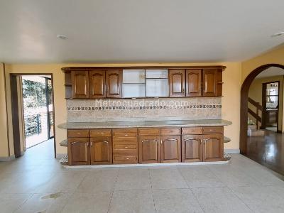 Casa de 4 alcobas en venta en Fonqueta, Chía, 1276 m² · foto 15 de 20