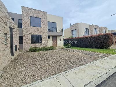 Casa de 3 alcobas en venta en Conjunto De Casas Campestres Verde Vivo, Cajicá, 157 m² · foto 4 de 5