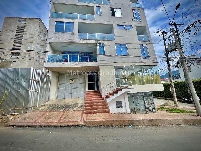 Apartamento de 3 alcobas en venta en Edificio Genesis Rincon De Piedrapintada, Ibagué, 137 m² · foto 2 de 20