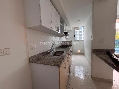 Apartamento de 3 alcobas en venta en Conjunto Residencial Torreon De Varsovia, Ibagué, 64 m² · foto 4 de 12