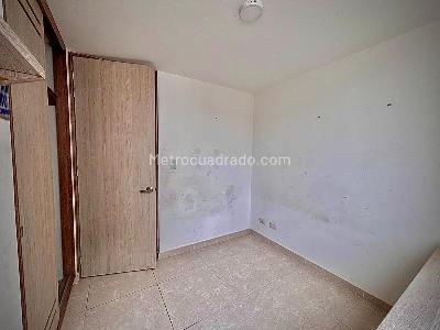 Apartamento de 3 alcobas en venta en Conjunto Residencial Torreon De Varsovia, Ibagué, 64 m² · foto 10 de 12