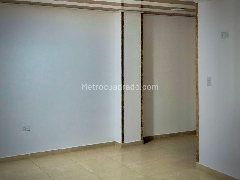 Piso – Barbosa, Vélez - Más