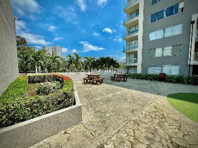 Apartamento en venta en Valle Del Lili, Cali · foto 6 de 20