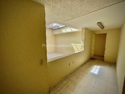 Casa de 5 alcobas en venta en Cedritos, Bogotá, 278 m² · foto 18 de 20