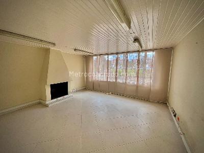 Casa de 5 alcobas en venta en Cedritos, Bogotá, 278 m² · foto 9 de 20