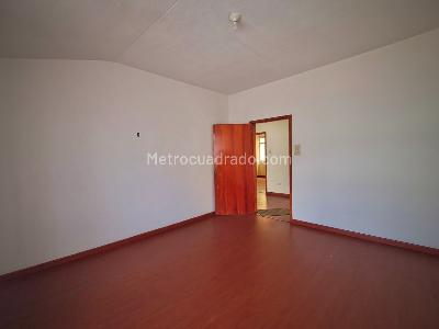 Casa de 5 alcobas en venta en Urbanizacion Belalcazar, Tunja, 125 m² · foto 3 de 15