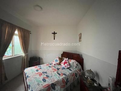 Casa de 5 alcobas en venta en Restrepo, Ibagué, 146 m² · foto 10 de 17