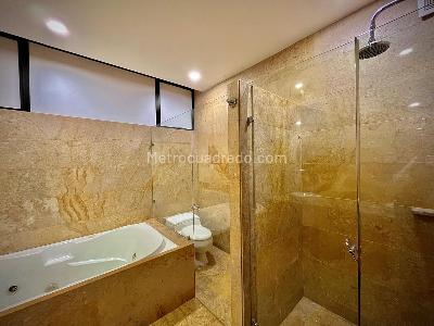 Apartamento de 4 alcobas en venta en Altos De Medina, Bogotá, 257 m² · foto 16 de 20