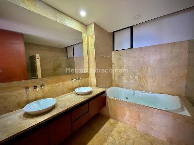 Apartamento de 4 alcobas en venta en Altos De Medina, Bogotá, 257 m² · foto 9 de 20