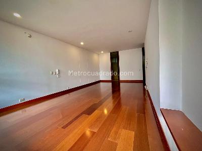 Apartamento de 4 alcobas en venta en Altos De Medina, Bogotá, 257 m² · foto 17 de 20