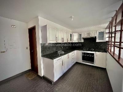 Apartamento de 4 alcobas en venta en Santa Barbara Oriental Edificio Aymara, Bogotá, 160 m² · foto 5 de 20