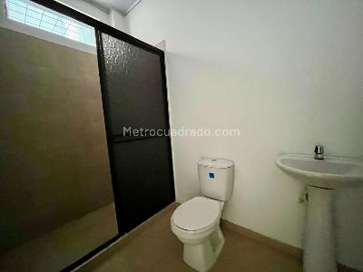 Casa de 4 alcobas en venta en Urbanizacion Altos Del Peñon, Girardot, 152 m² · foto 11 de 20