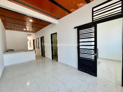 Casa de 4 alcobas en venta en Urbanizacion Altos Del Peñon, Girardot, 152 m² · foto 13 de 20